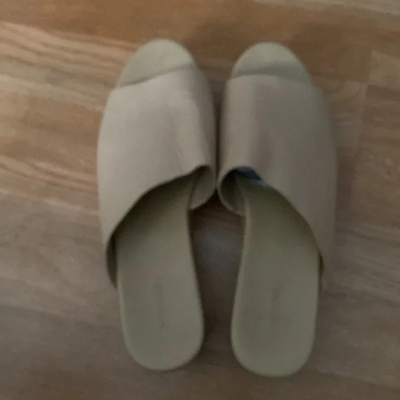 Vince. James-B Cappuccino Leather Cork Platform Sandals - Picture 2 of 9